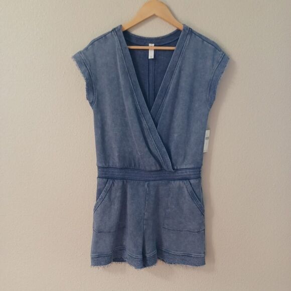 Anthropologie Daily Practice Romper Shorts 100% Cotton Faux Wrap Top. NWT - Picture 2 of 15